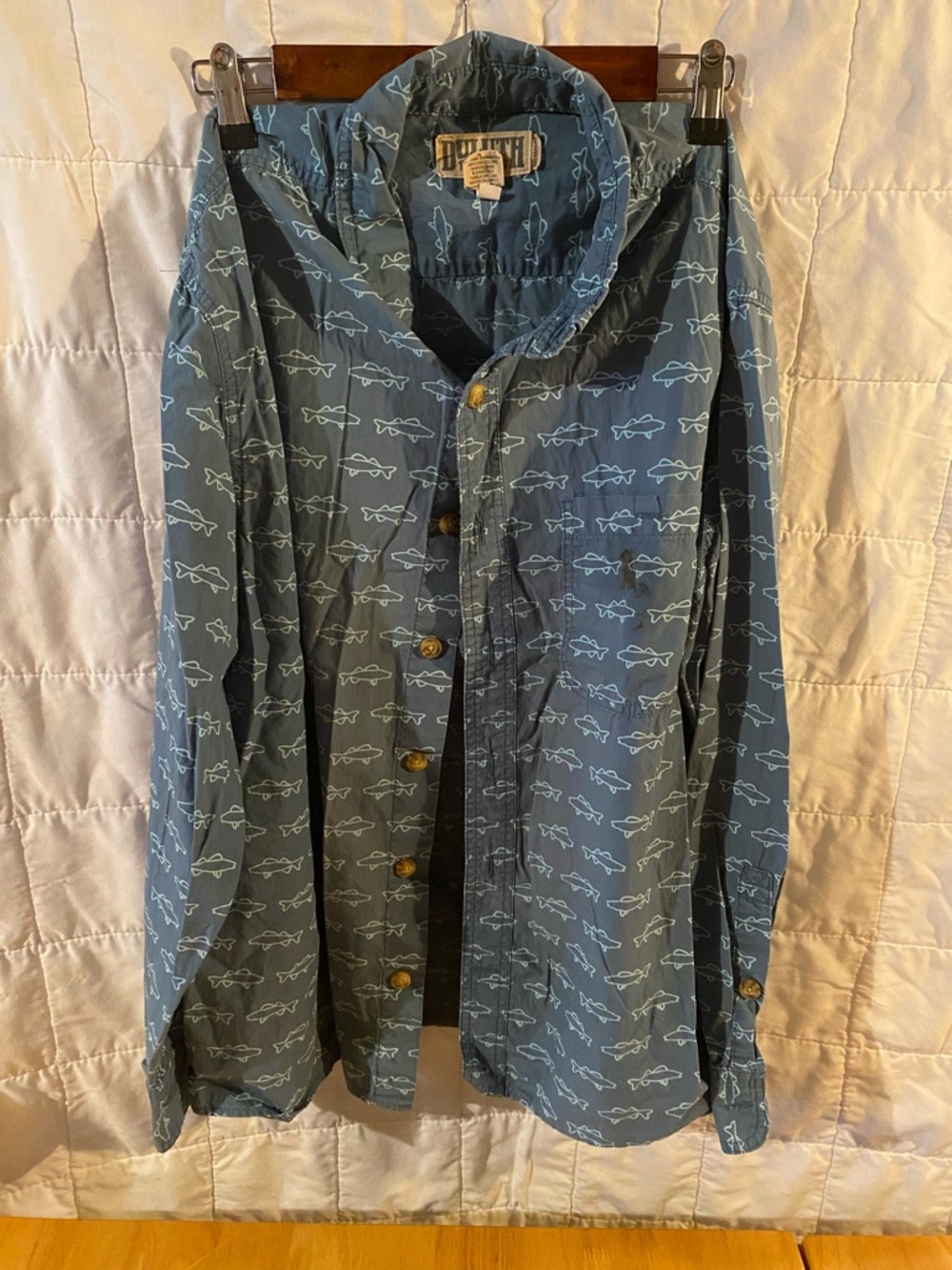💯 Cotton Duluth Trading Co Blue Fish Lightweight Fishing Button Down
